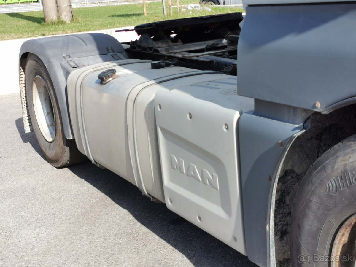 Prodám tahač návěsů MAN TGX 18.440 EURO 6 jednookruhová hydr - 8