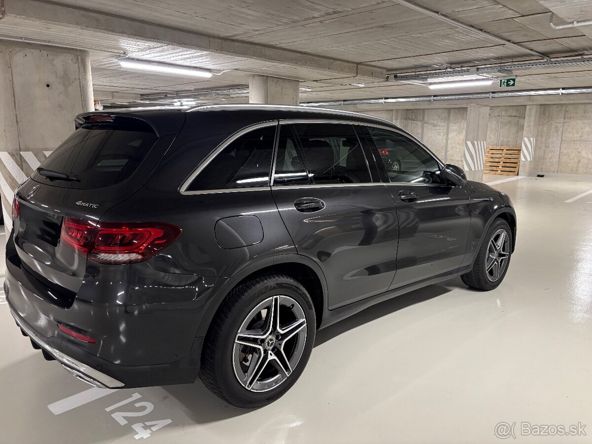Mercedes-Benz GLC 200 4MATIC AMG - 8