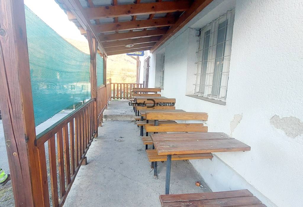 NA PREDAJ - Prevádzková budova v Kalinke - 8