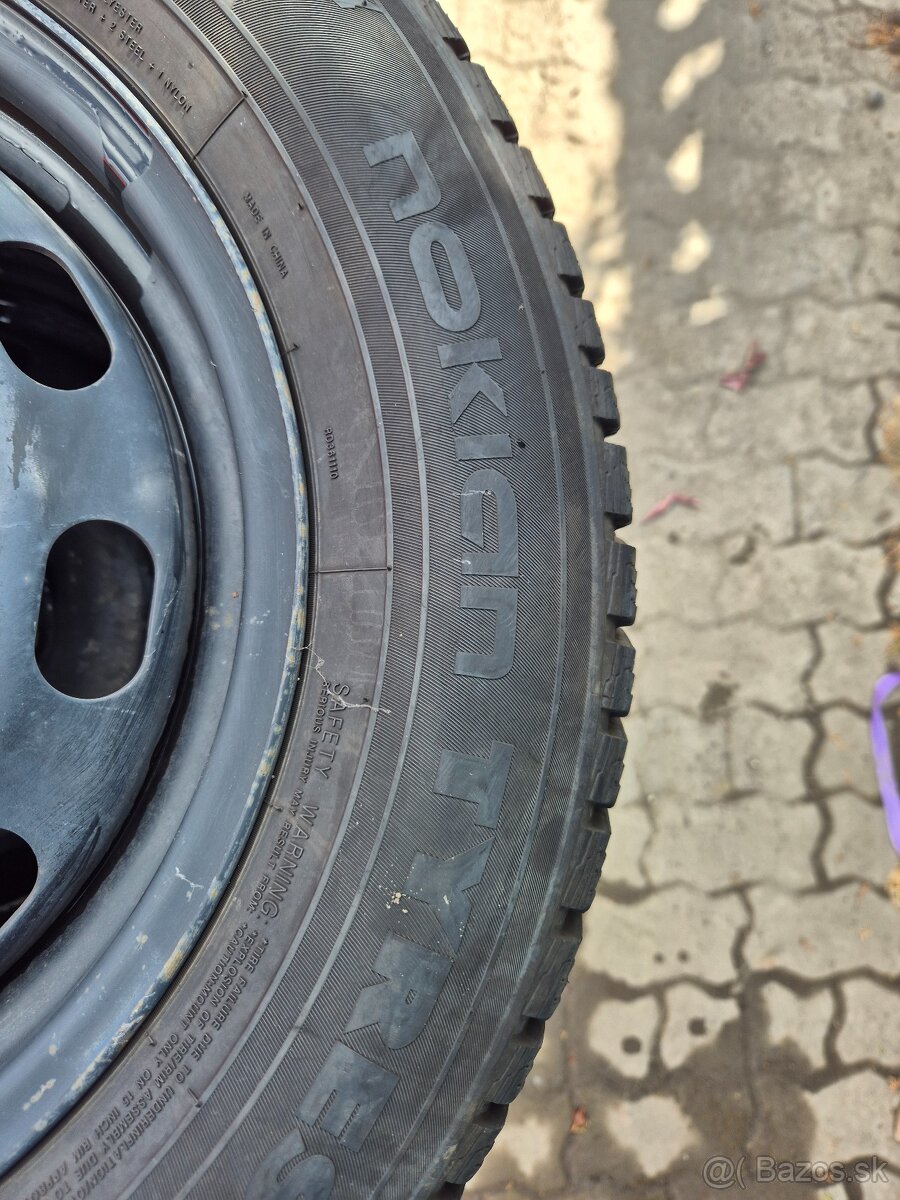195/65 r15 Nokian - 8