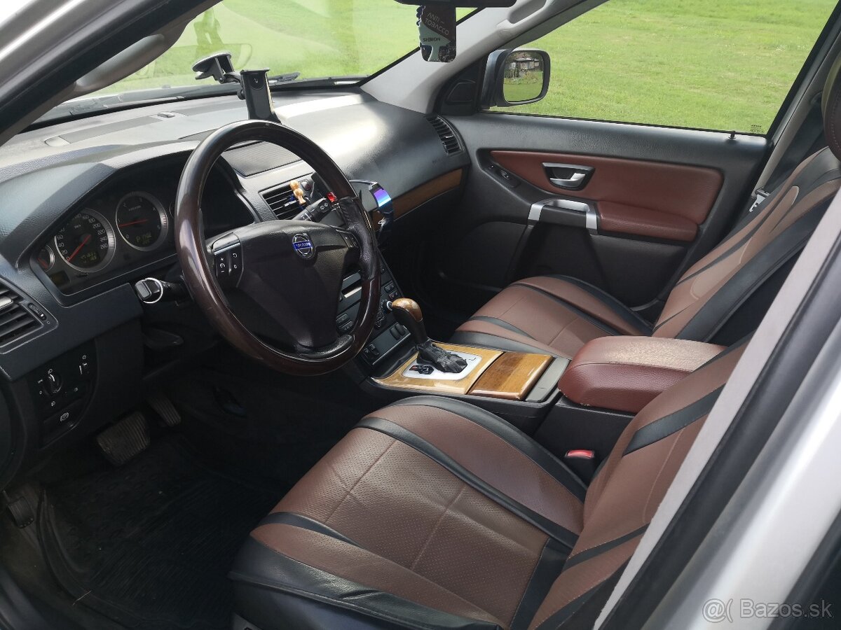 Volvo XC 90 - 8