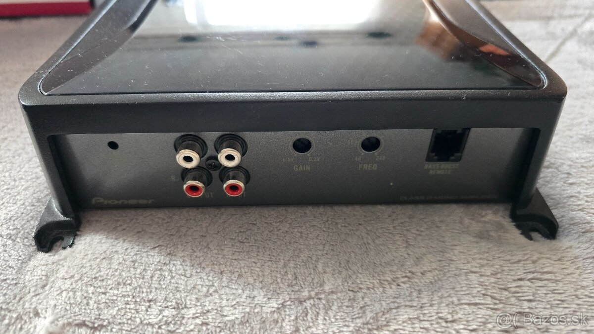 10" Subwofer 300W RMS pre vw passat combi B6, B7 - 8