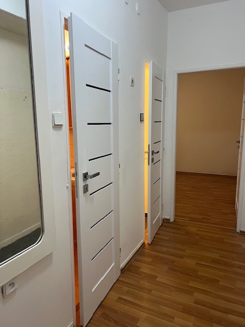 PREDAJ 2 IZBOVÝ BYT JAHODOVÁ ULICA BA III NOVÉ MESTO KRAMÁRE - 8