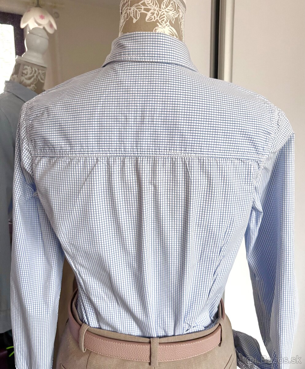 Svetlomodrá košeľa - 8