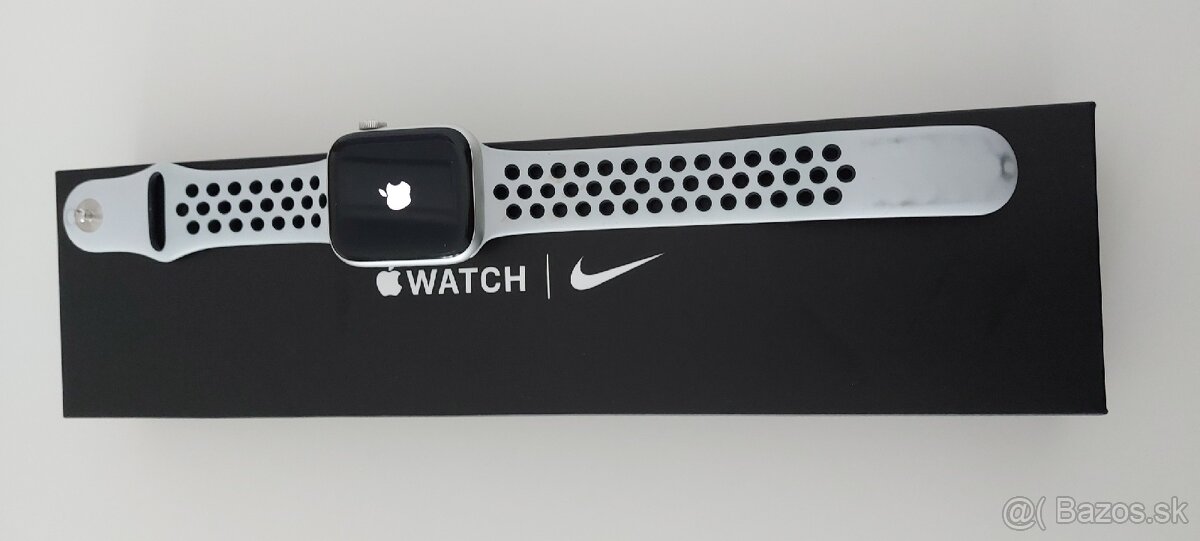 Apple Watch SE (2020) Nike edition - 8
