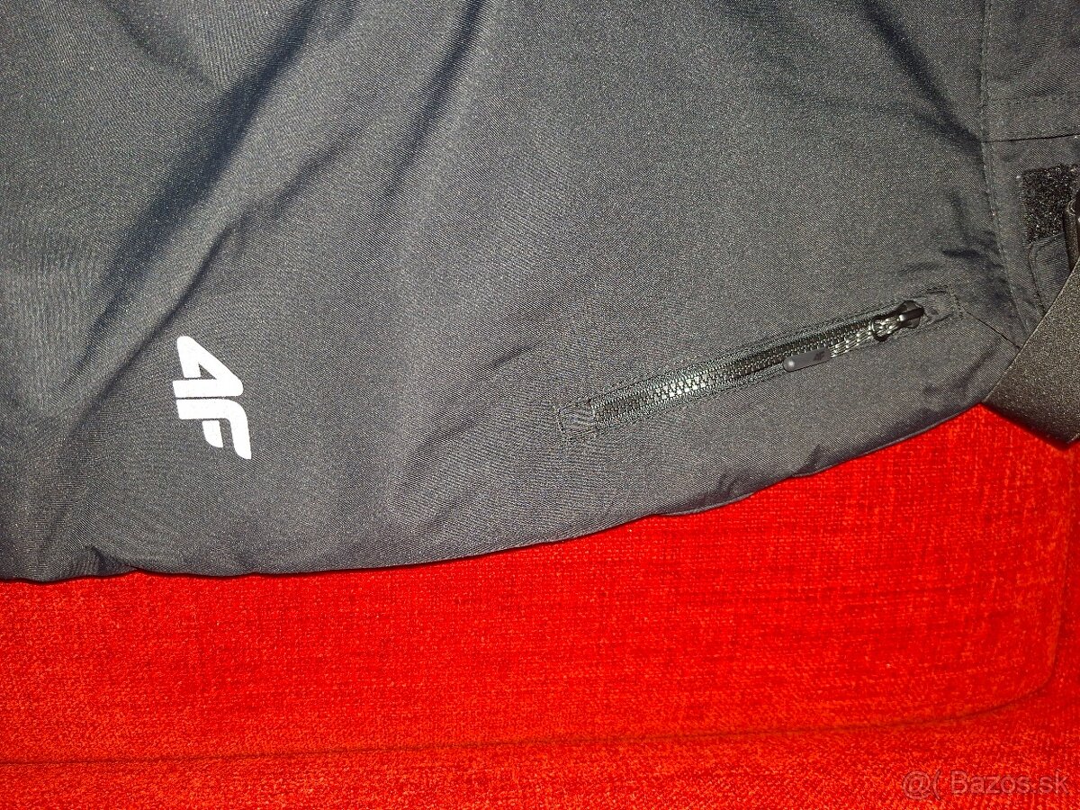 4F lyžiarska súprava 152/158 - 8