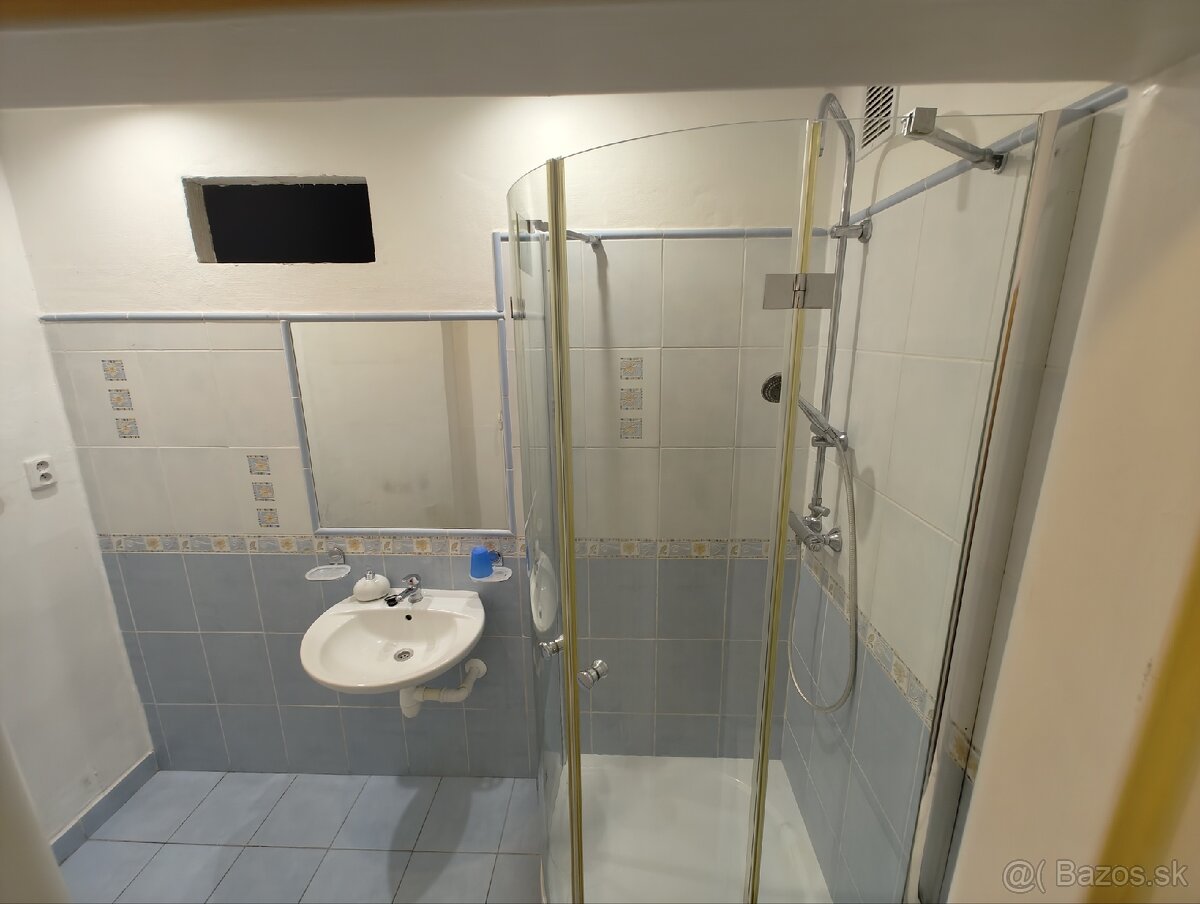 2 izby. byt 1 posch. + garáž Sever - 8