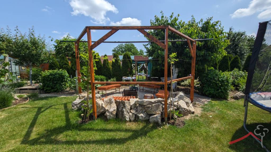 Rodinný dom na predaj, Lúčnica nad Žitavou-Martinová, pozemo - 8