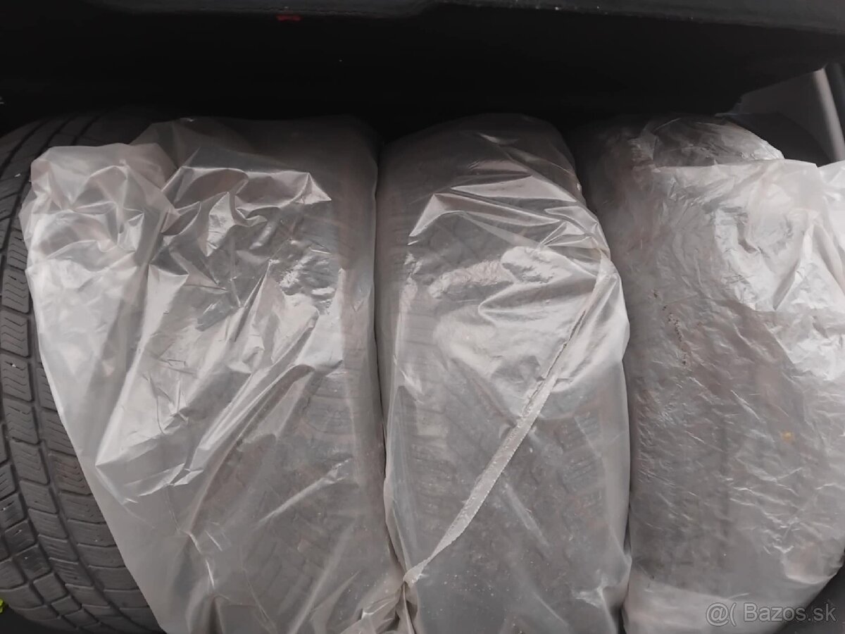 Peugeot 308 1.4 Benzín 145 900km - 8