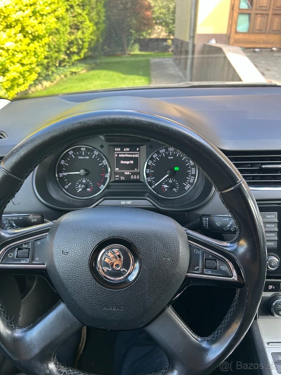 Škoda Octavia Kombi 1.8TSI 4x4 DSG - 8