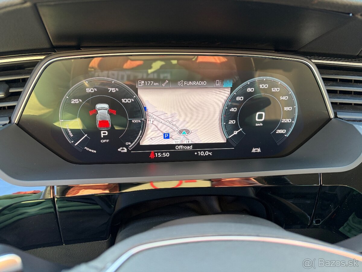 Audi E-Tron 50 Bussines Quattro - 8