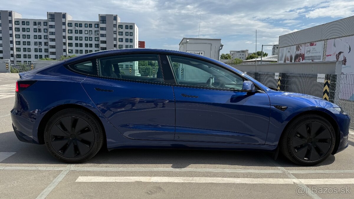 Tesla Model 3 Long Range AWD - 8