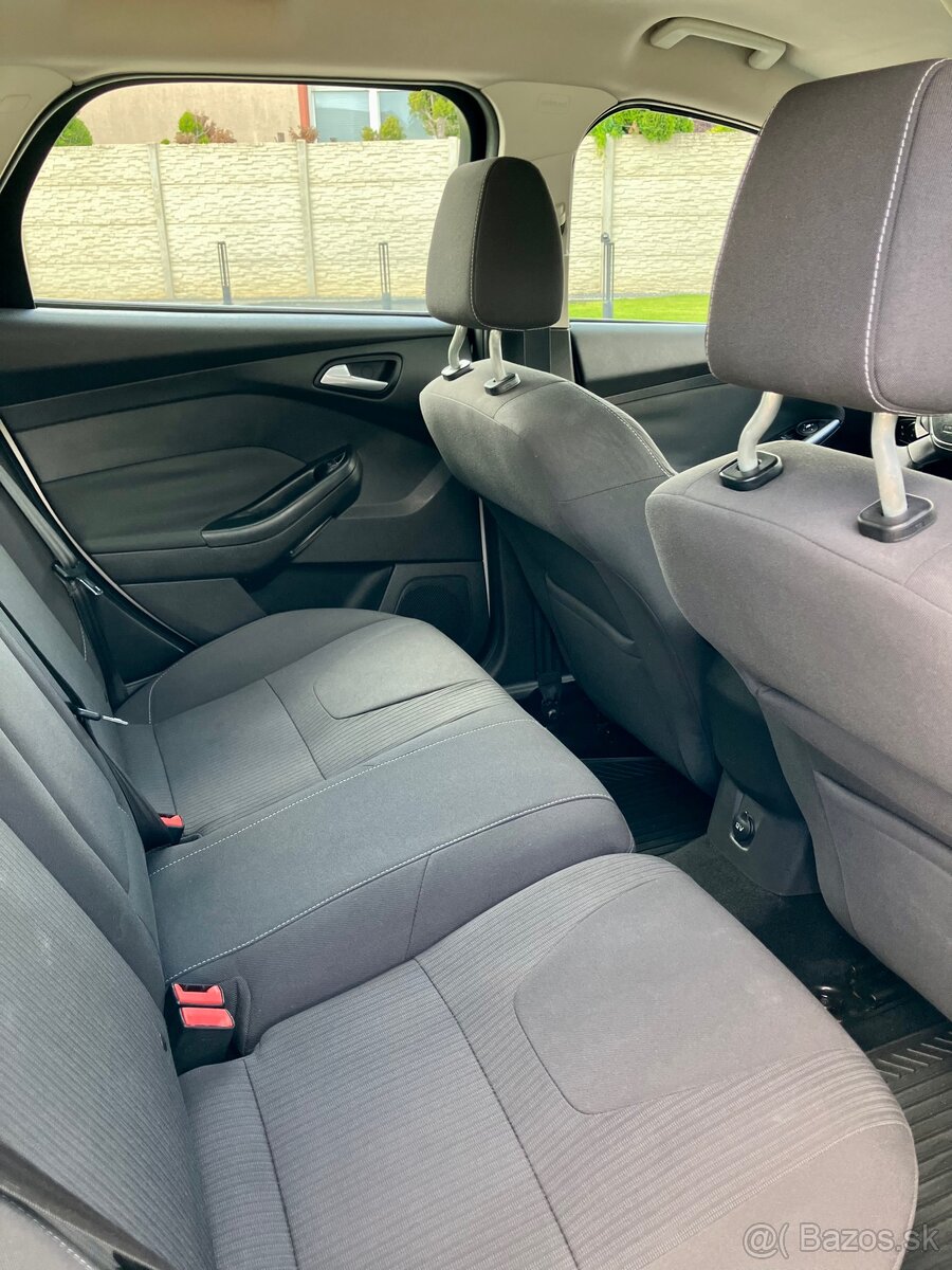 Ford focus combi 1.6 tdci 85kw - 8