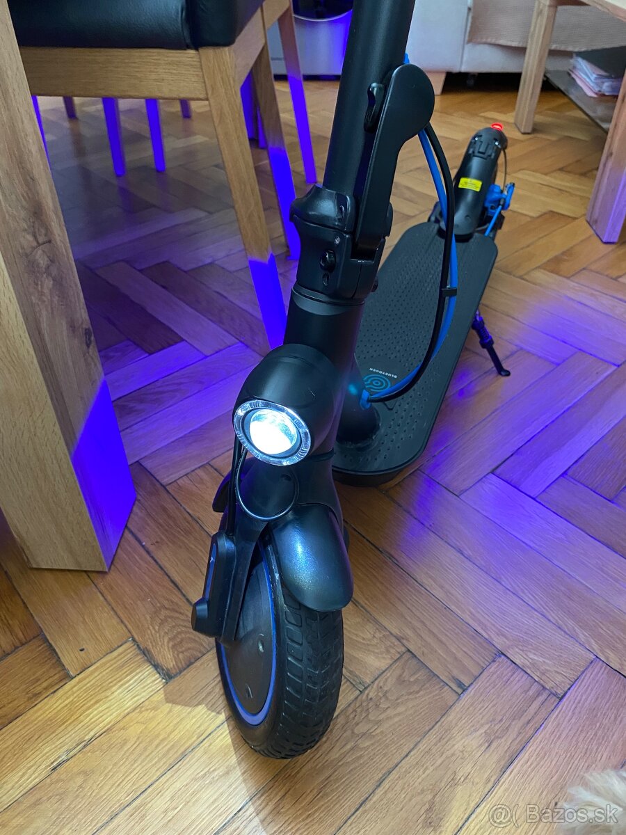 Elektrická kolobežka - 8