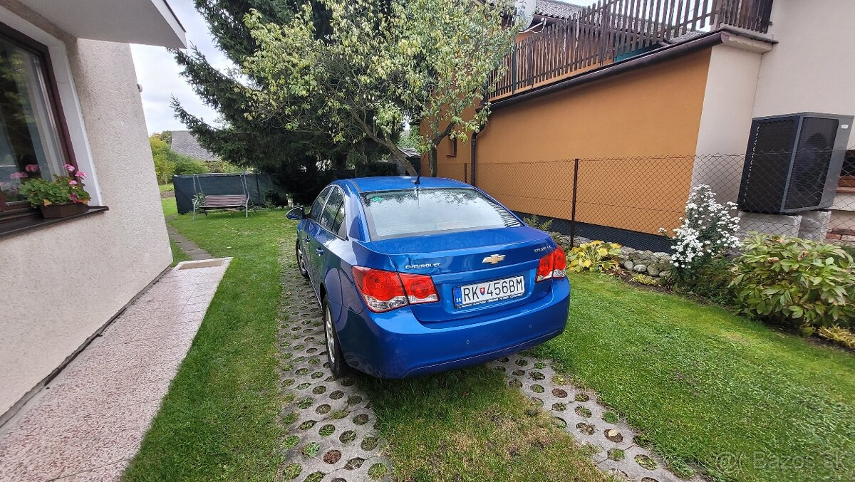 Chevrolet Cruze 1.6 - 8