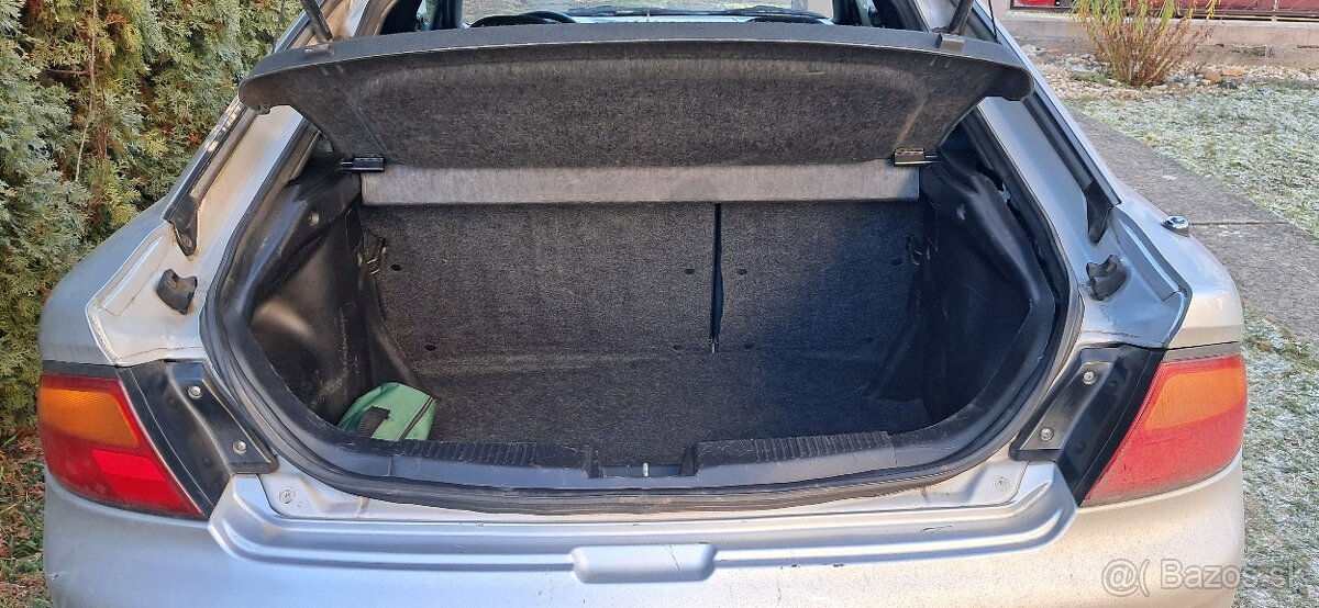 Mazda 323 F Lantis 1.5 - 8