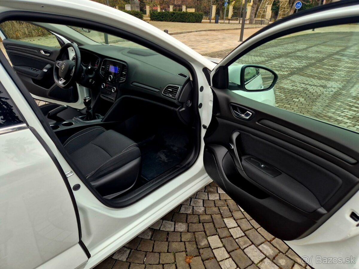 Renault megane blue dci 115 85kw REZERVOVANE - 8