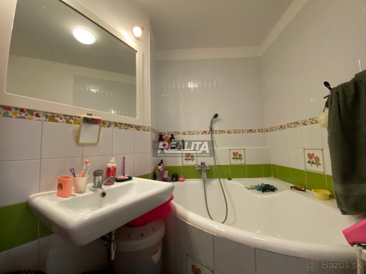 ÚTULNÝ 3-IZBOVÝ BYT, CHRENOVÁ, REKONŠTRUKCIA, BALKÓN - 8