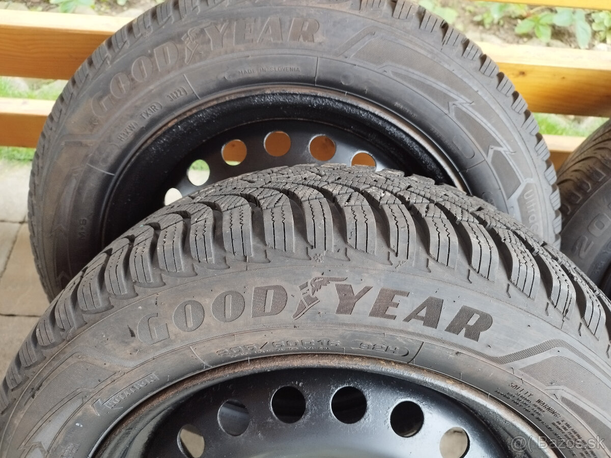 Predám plechové disky R16 so zimnými pneumatikami - 8