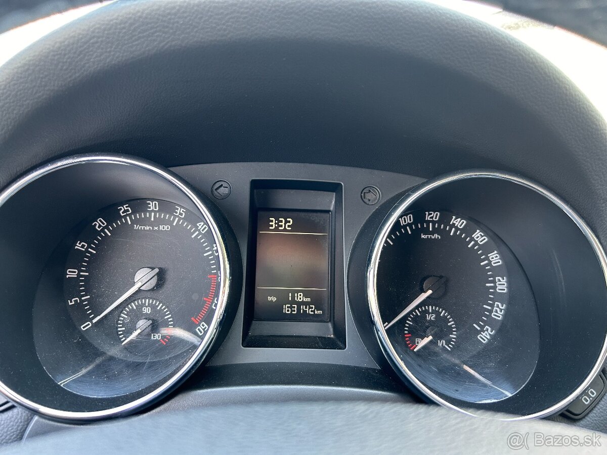 Škoda Yeti •2.0 TDI •4x4 Advantage •STK+EK 5/2027 - 8