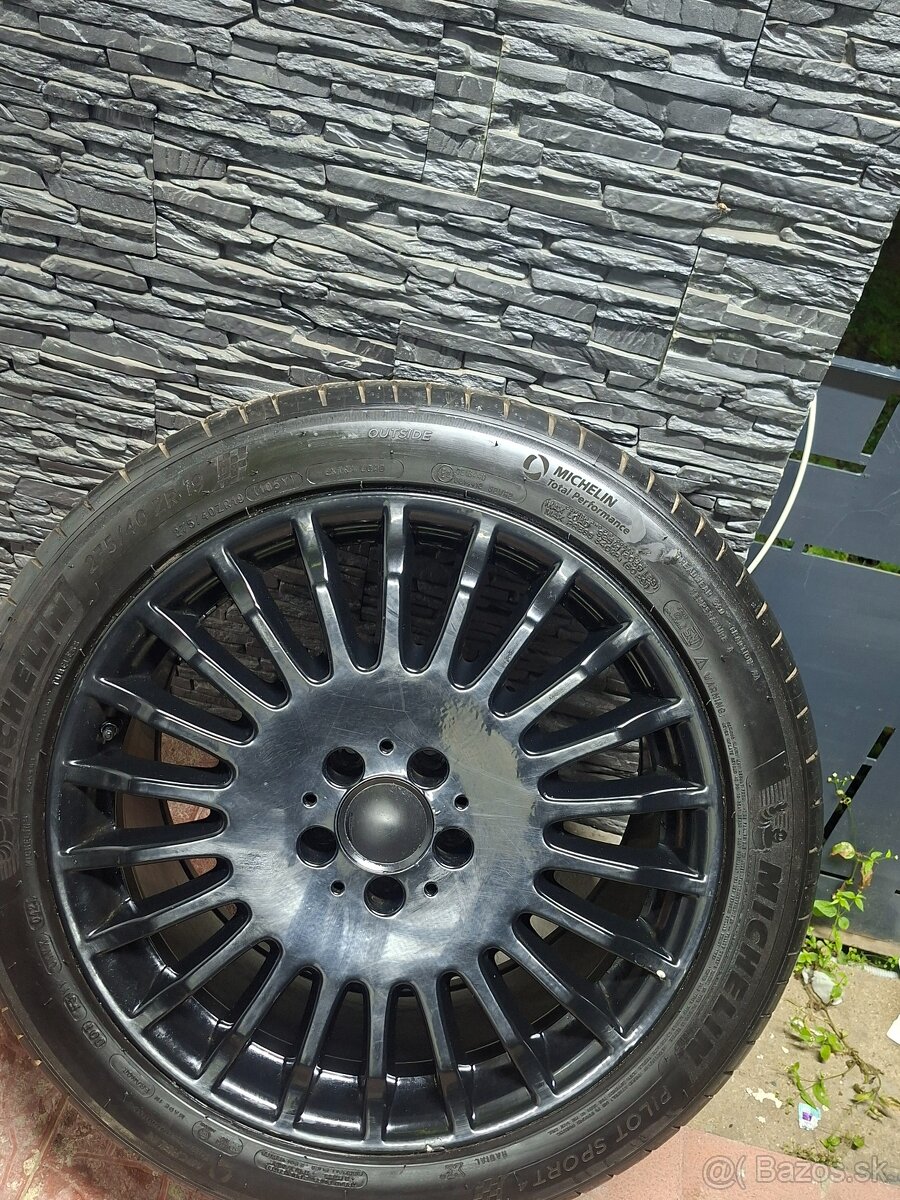 Mercedes R19 Original - 8