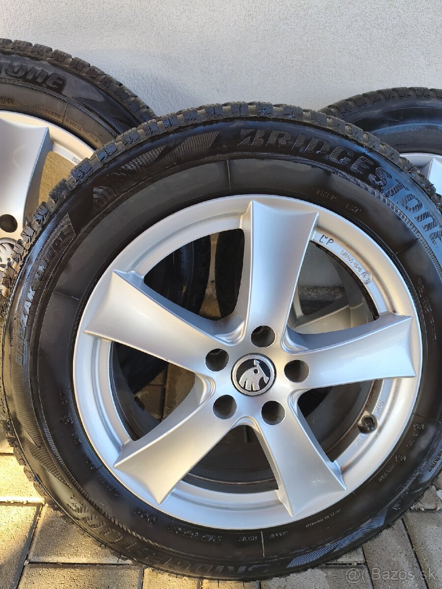 Predám sadu zimných pneumatík na alu diskoch. - 8