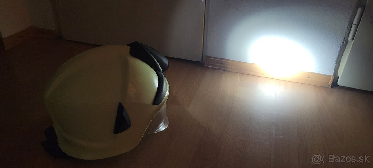 Hasičská zásahová prilba Rosenbauer xtreme - 8