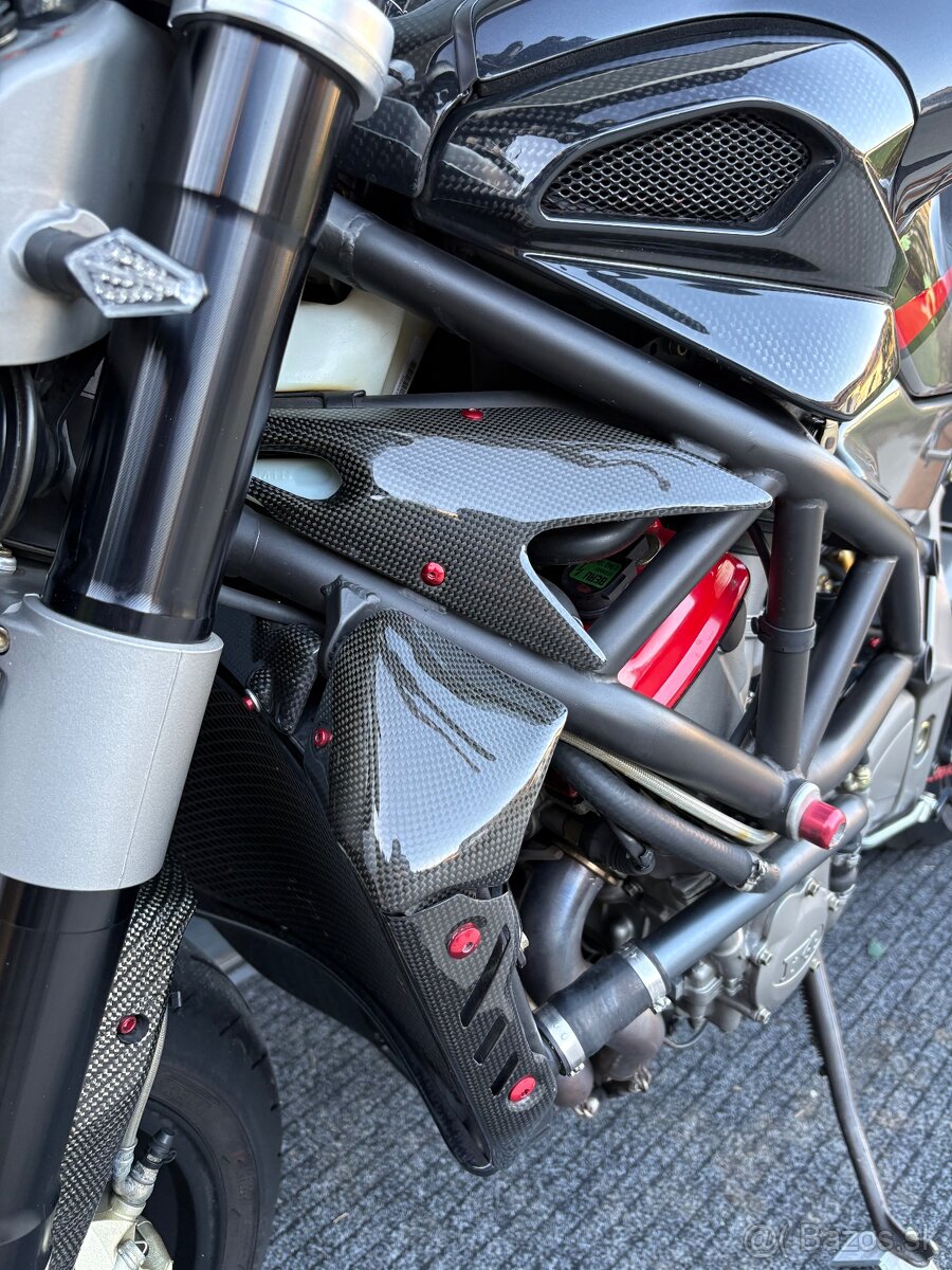 MV Agusta Brutale 910R - 8