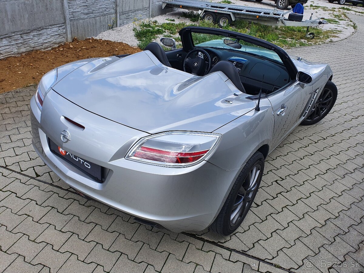 Opel GT 2.0 Turbo - 8