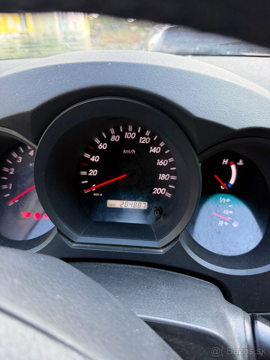 Predam Toyotu Hilux - 8