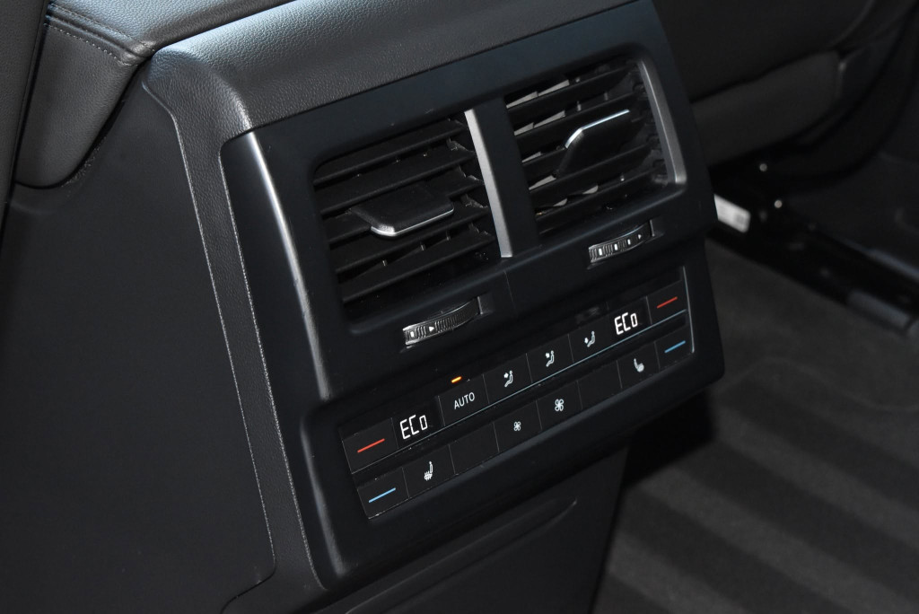 Volkswagen Touareg 2019 - 8
