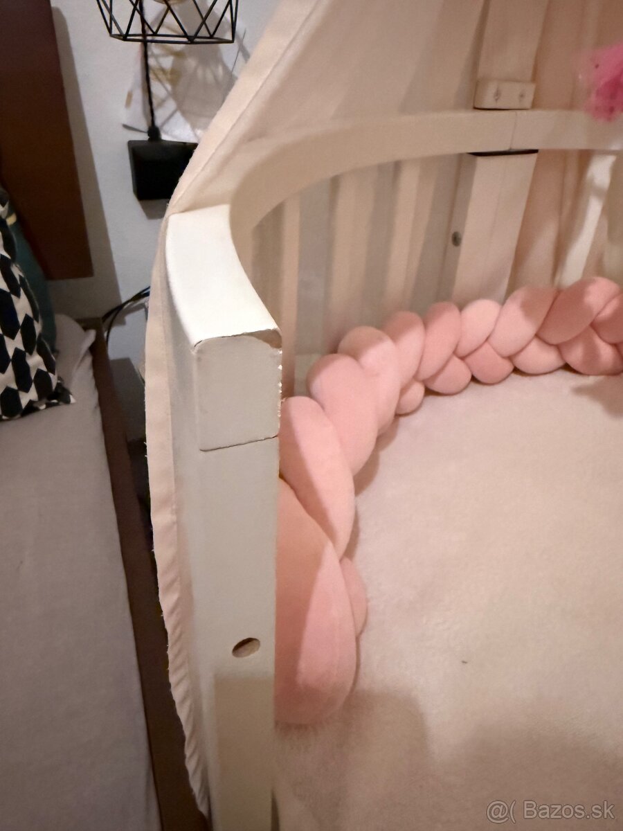 Rastúca houpajúca srdiečková postielka biela - 8