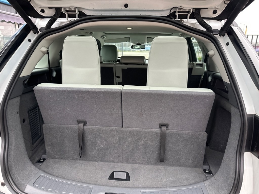 Land Rover Discovery Sport - 8
