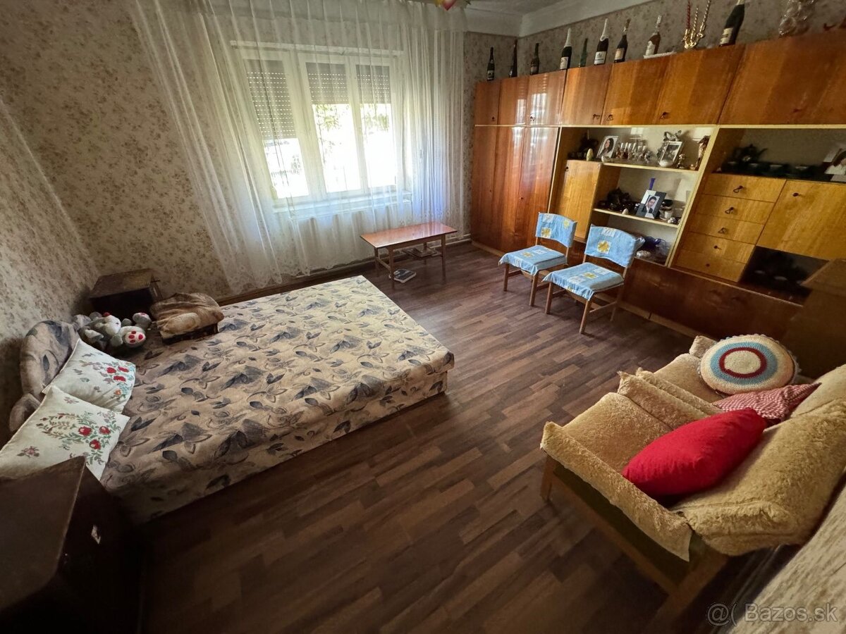 MAĎARSKO - FORRÓ / ENCS - ABÚJDEVECSER - 5 IZBOVÝ DVOJDOM I - 8