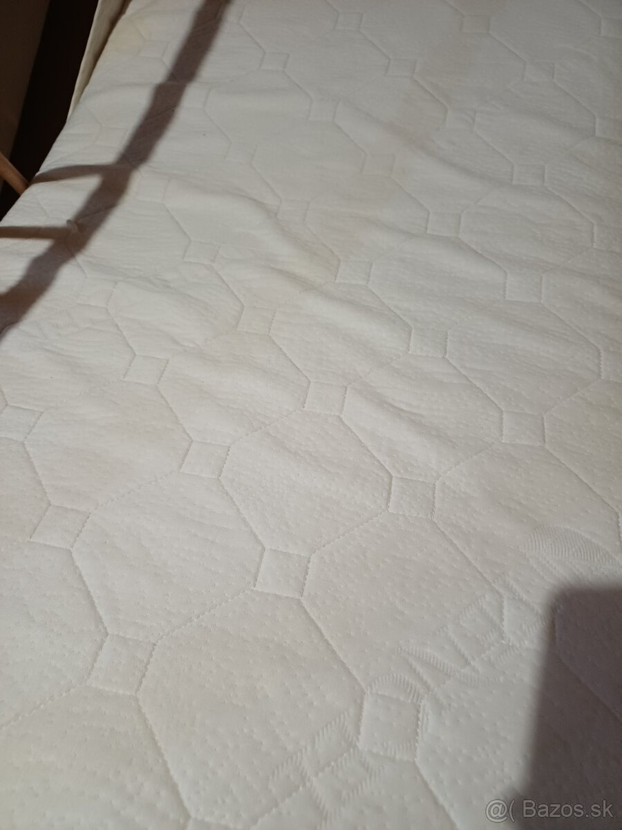 DETSKÁ DREVENÁ POSTIEĽKA - 8