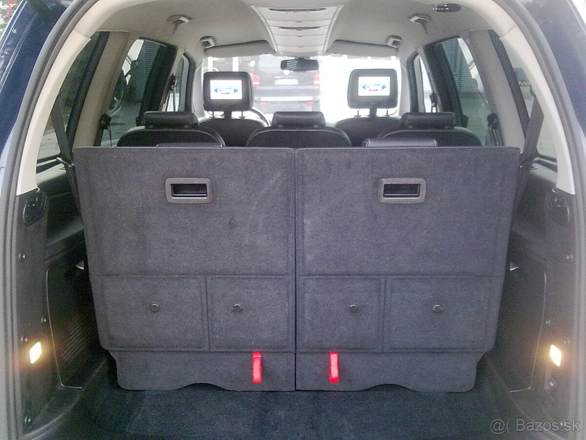 Ford Galaxy r.2011 2,0TDCI 163k Titanium, NAVI, LCD monitory - 8