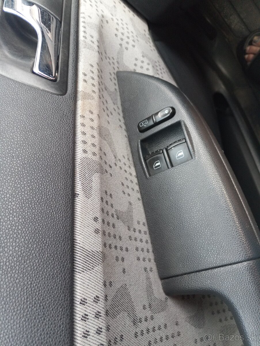 Skoda Fabia Combi 1,4.16w 74kw 101ps klima - 8