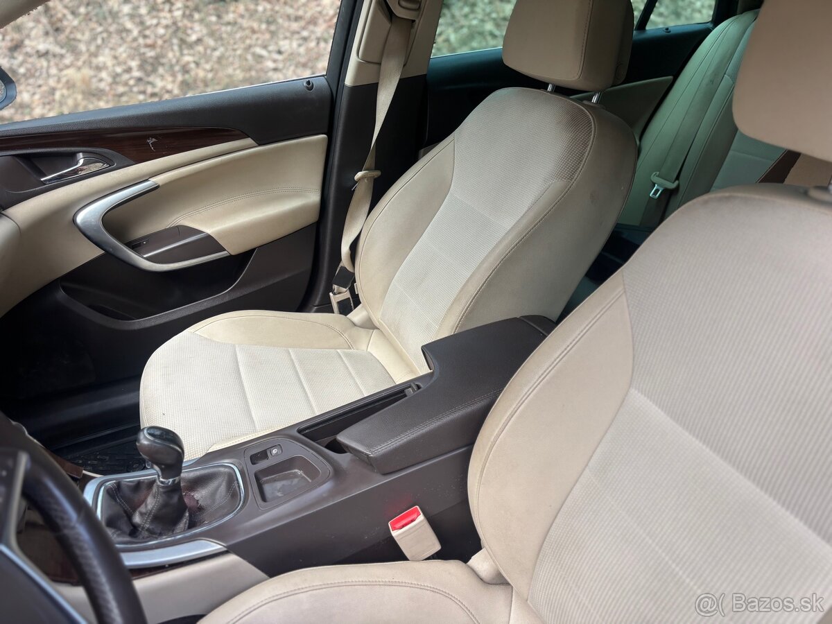 Opel Insignia 2.0 - 8