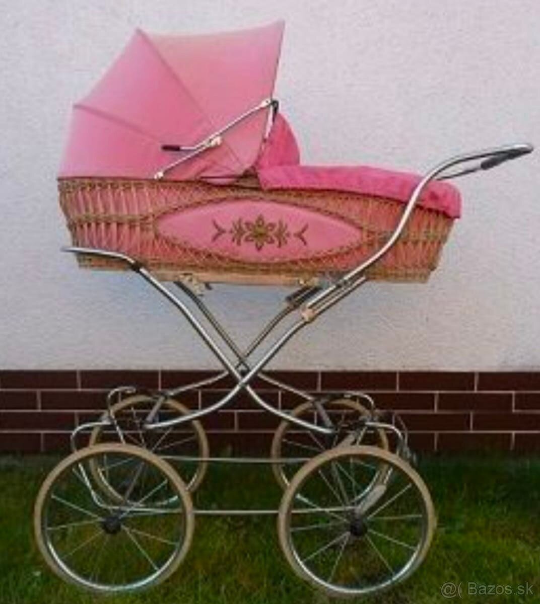 Retro kočík, starý nostalgický Zekiwa. - 8