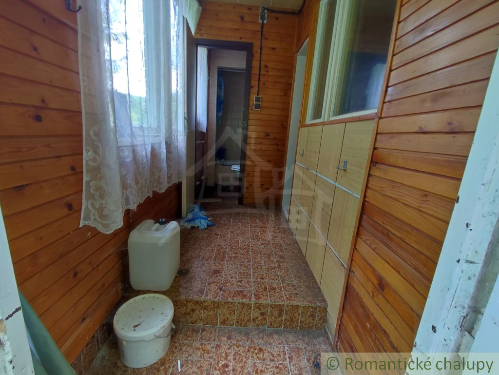 5-izbová chata na polosamote v krásnom horskom prostredí v - 8