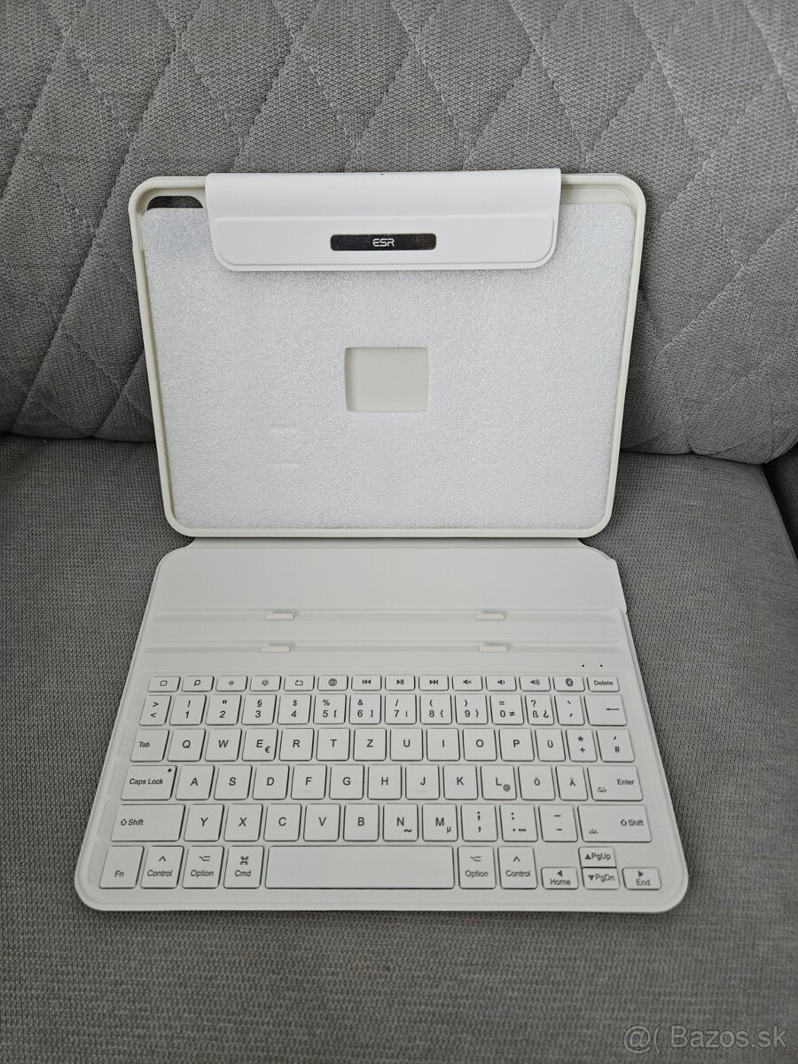 ESR Ascend Keyboard Case Lite – iPad Pro 11" / Air 4–5 - 8