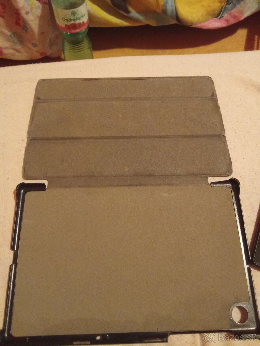 Predám tablet Lenovo M10 mhd plne funkční - 8