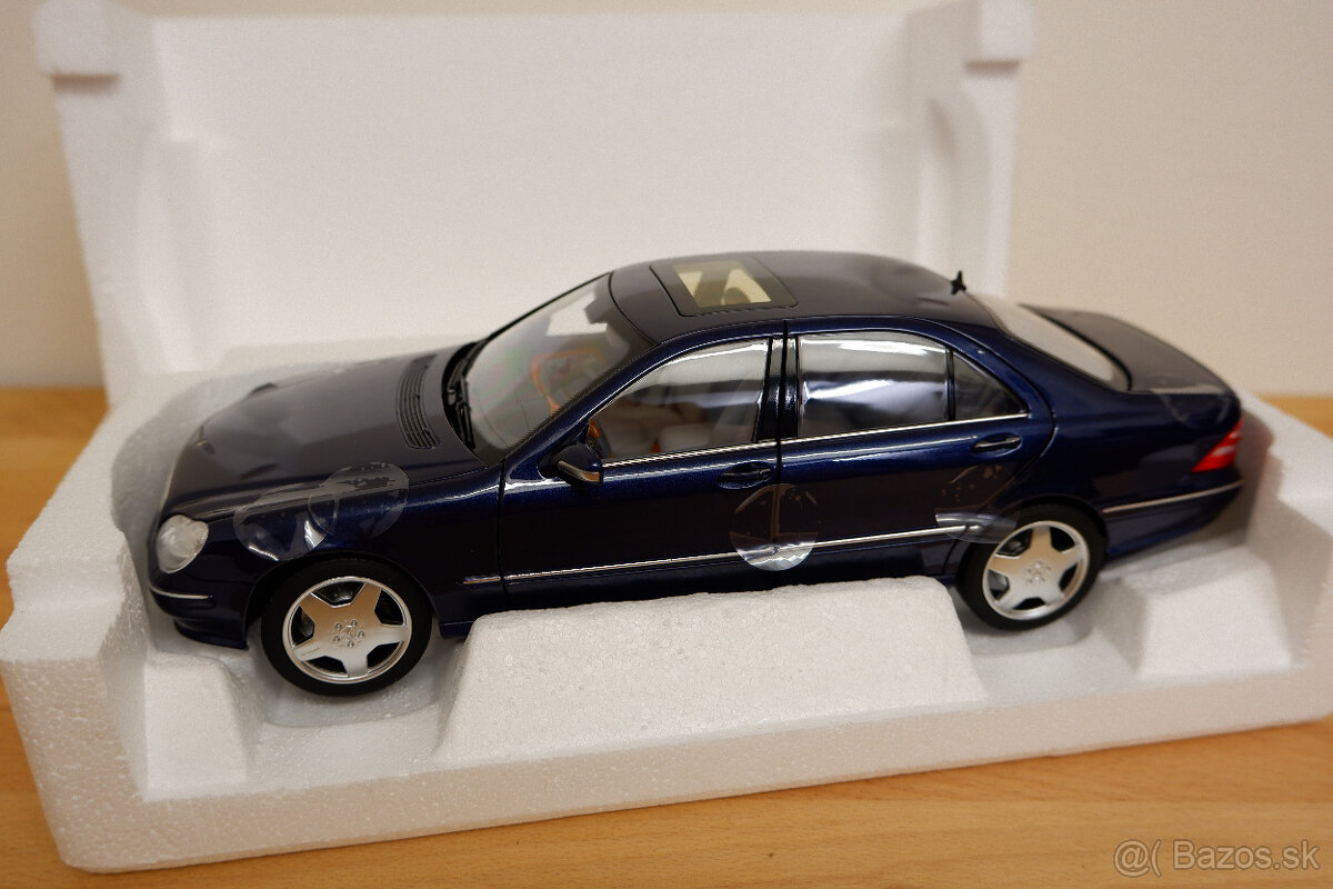 Modely 1:18 Norev - 8