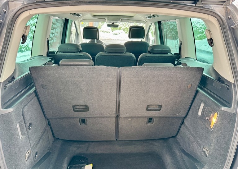 Volkswagen Sharan 7 miestne 2. TDI Technology Highline - 8