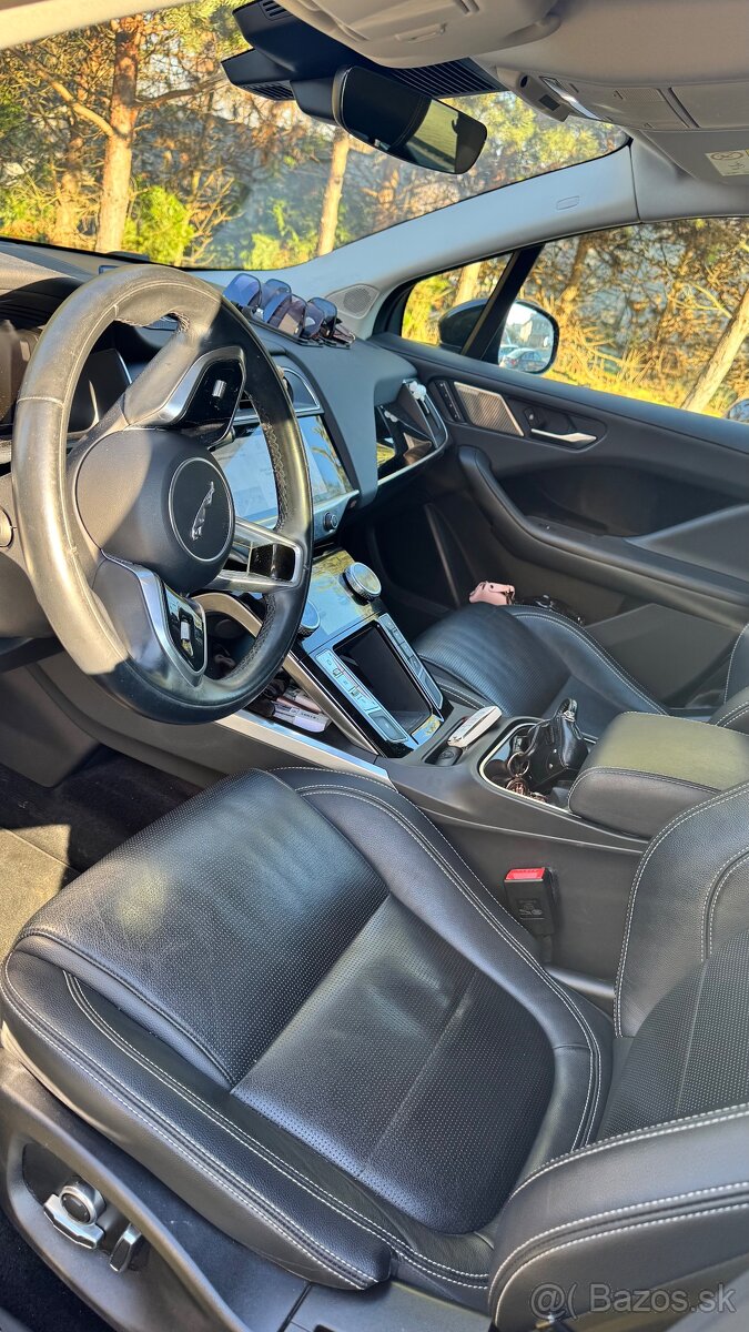 Jaguar I-Pace E320 - 8