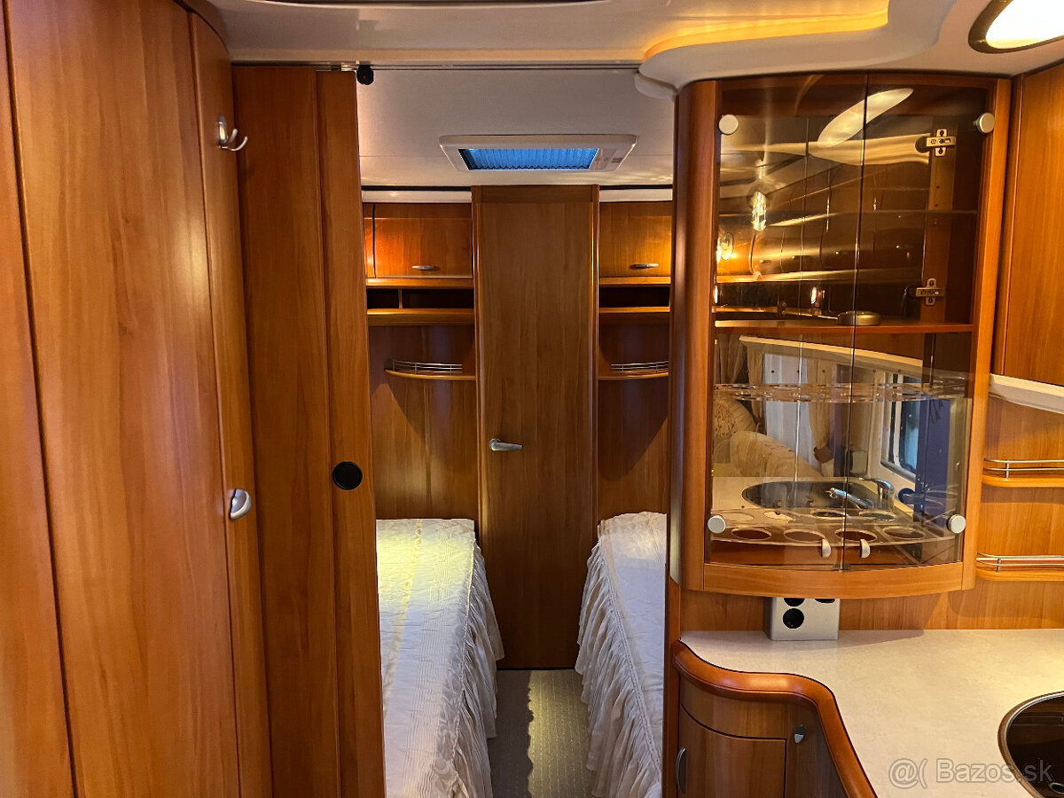 Karavan Hobby Excellent 540 WLU+Pojezd, Markýza - 8