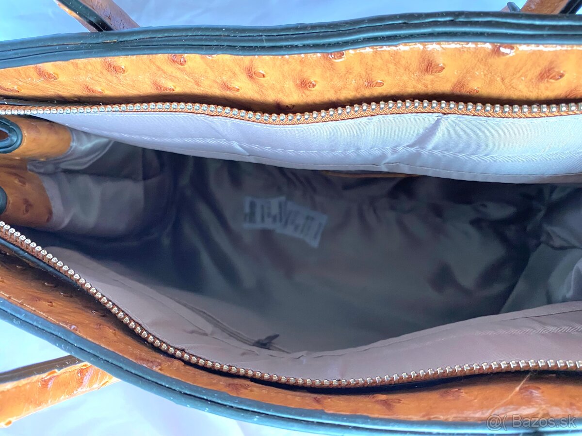 Laková hnedá kabelka - 8