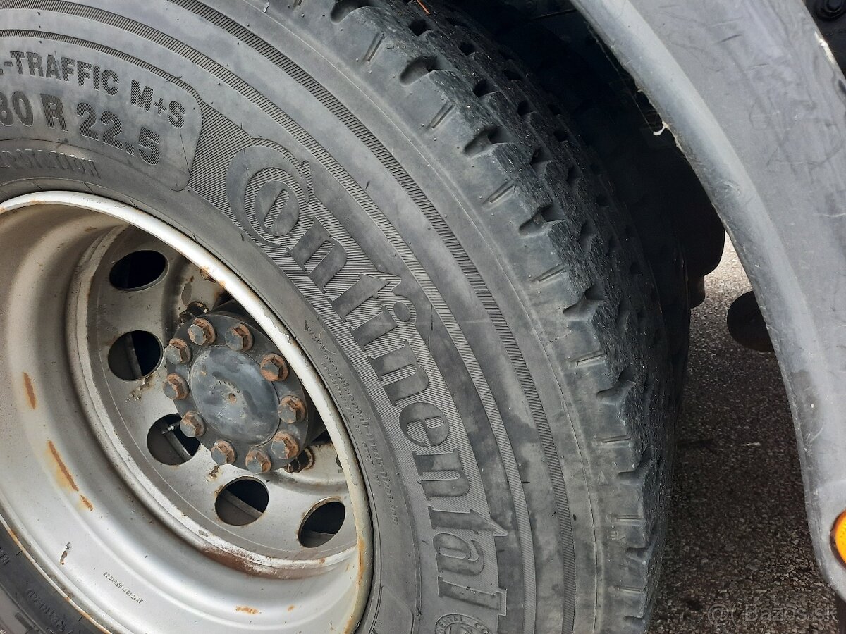 Mercedes Benz Actros - 8