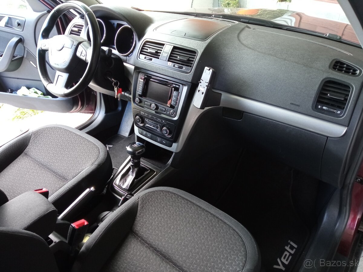 Yeti 1.2 TSI DSG PANORAMA FULL okrem 4x4 - 8