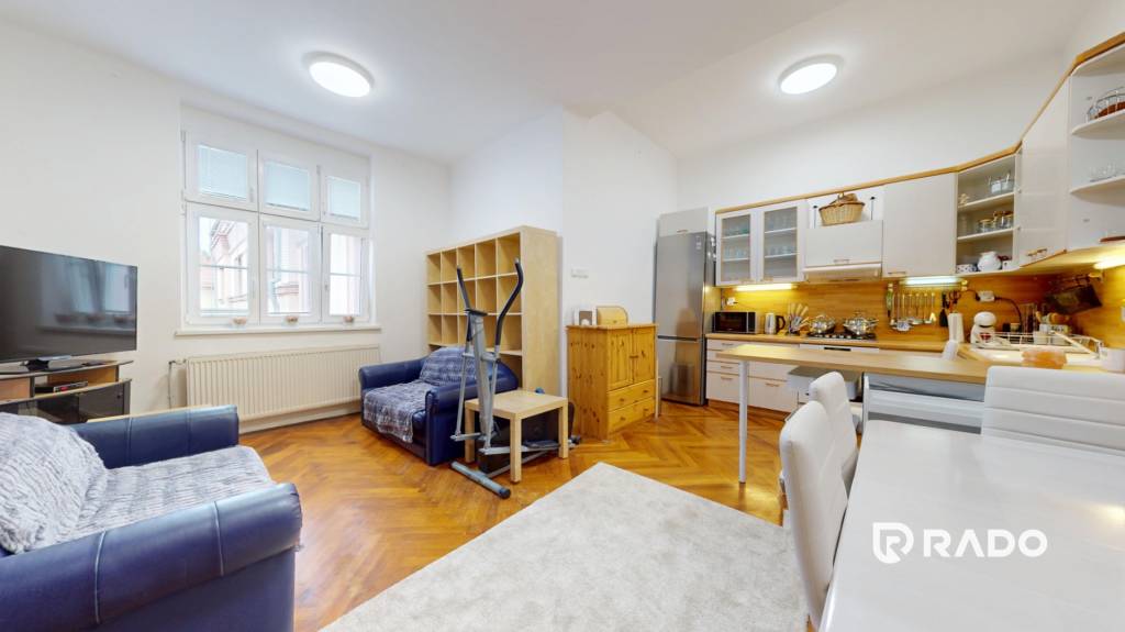 RentHub I Pekný a priestranný zariadený 3-izb. byt I Zochova - 8